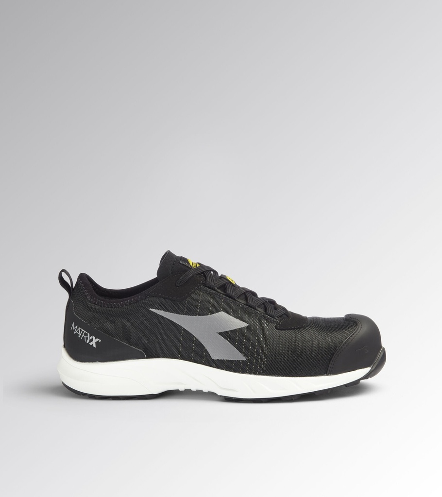 DIADORA FLY LITEBASE MATRYX LOW Lage veiligheidshoen S3L
